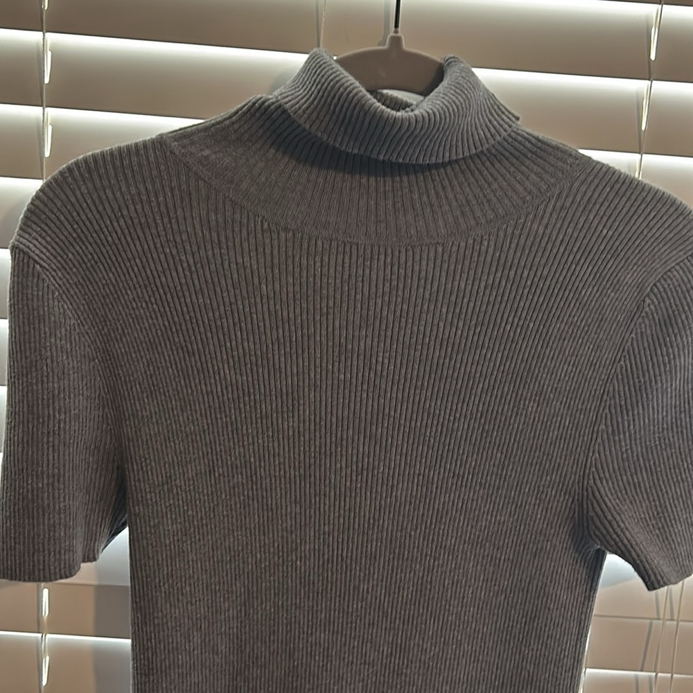 Grey pleated sweater dress by Moda International. - Picture 3 of 4